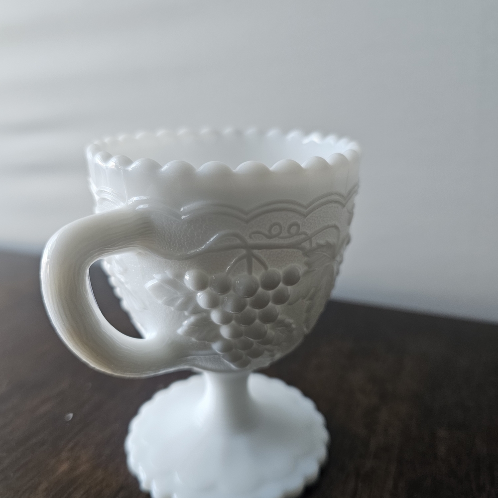 White Milk Glass Double Handled Trophy Cup Style Piece - Picture 5 of 9